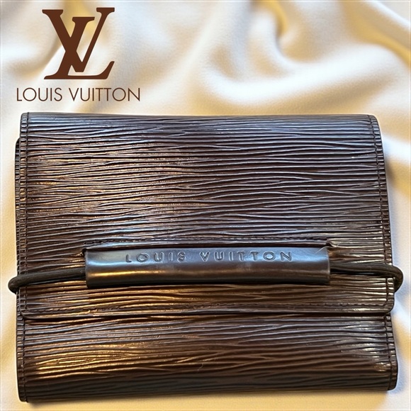 LOUIS VUITTON 
Epi Porte-Monnaie Elastique Wallet Pepper EXCELLENT CONDITION! - Picture 1 of 8